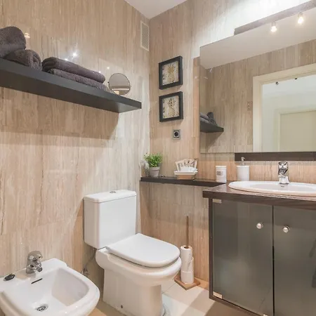 Home2book Urban Retreat & Shared Pool Palmas 아파트