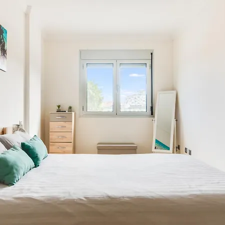 Home2book Urban Retreat & Shared Pool Palmas Apartment